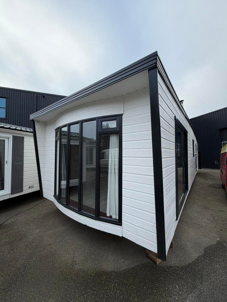 Chalet 13,00 x 4,00 m met CV